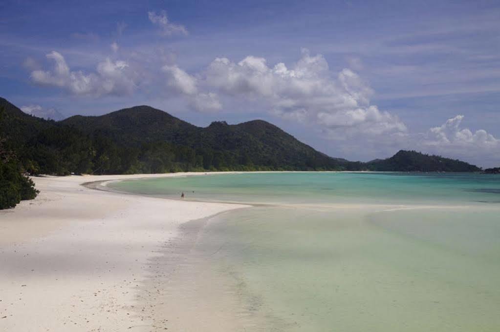 Coco Bay Guest House Anse Volbert Village  Bagian luar foto